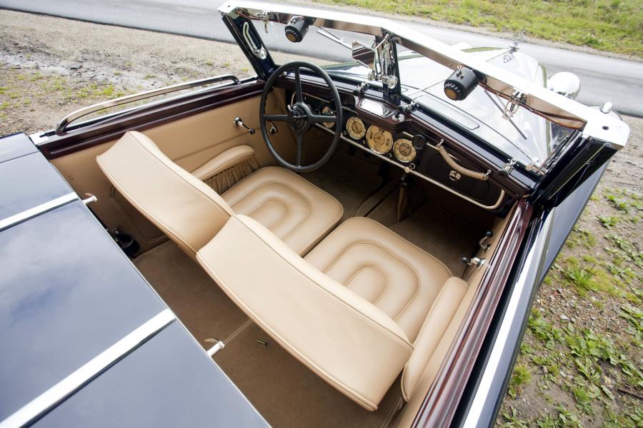 Интерьер Maybach SW38 Special Roadster by Spohn 1937 года  (фото 8 из 15)
